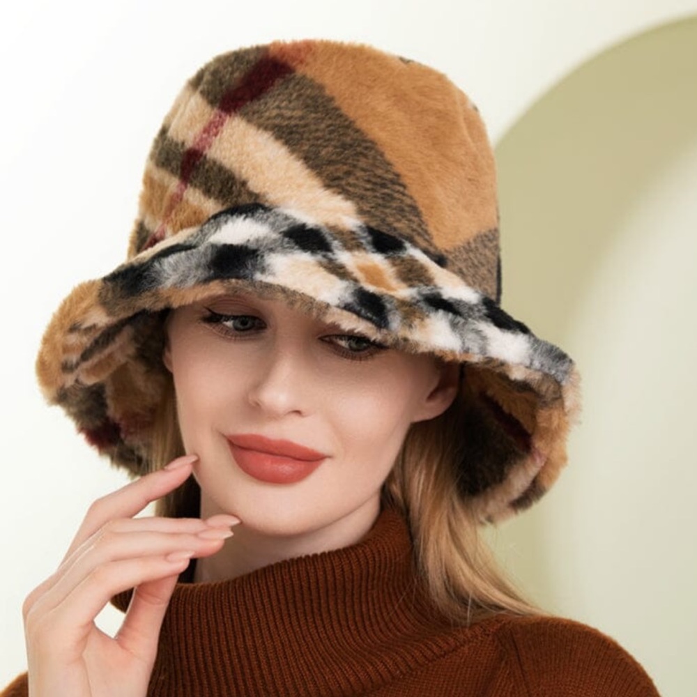 Chic Faux Fur Fabulous Plaid Bucket Hat